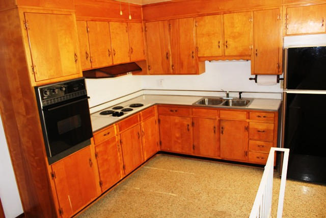 5947 Merriman Road Roanoke, VA 24018 - Photo 3 of 17 Kitchen - Lots of Cabinets
