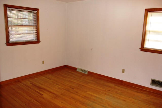 5947 Merriman Road Roanoke, VA 24018 - Photo 6 of 17 Bedroom 1