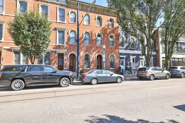 $219,900 | 1124 Race Street, Unit 101B, Cincinnati, OH 45202