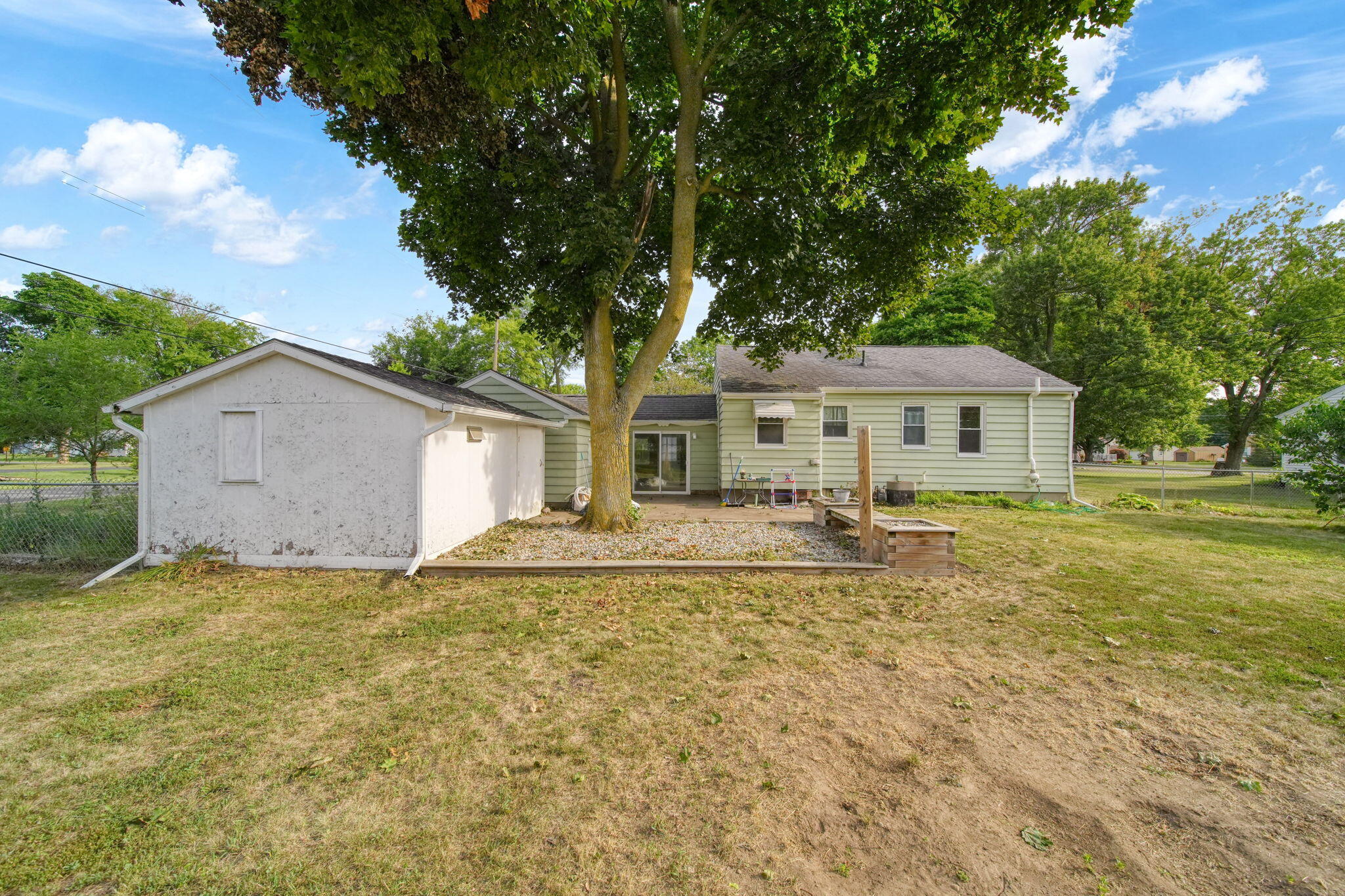 2519 Airport Road Adrian, MI 49221 - Photo 31 of 40 33-web-or-mls-DSC06501_HDR
