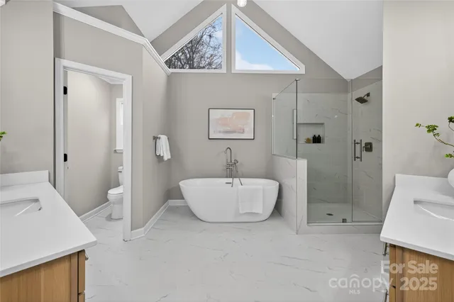 $825,000 | 3109 Savannah Hills Drive, Matthews, NC 28105