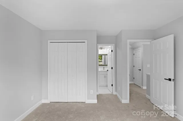 $825,000 | 3109 Savannah Hills Drive, Matthews, NC 28105