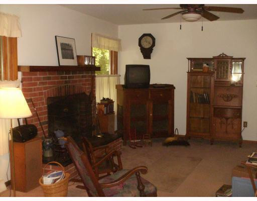 6969 Madden Road Dexter, MI 48130 - Photo 4 of 10 Photo 4