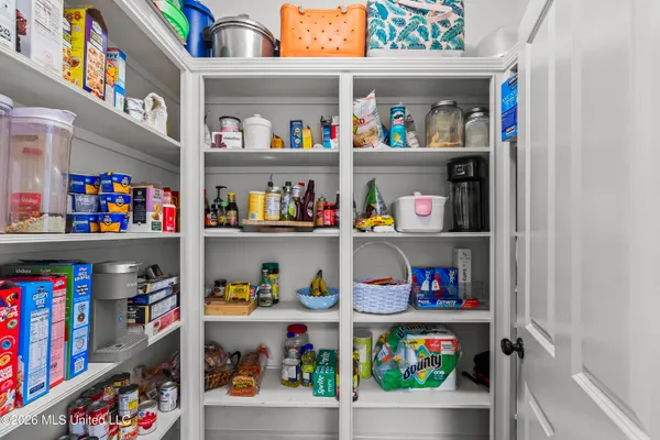 $699,900 | 112 Lake Ridge Drive, Madison, MS 39110