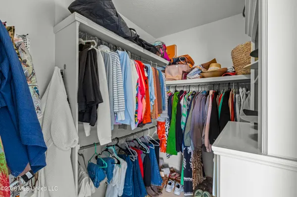 $699,900 | 112 Lake Ridge Drive, Madison, MS 39110