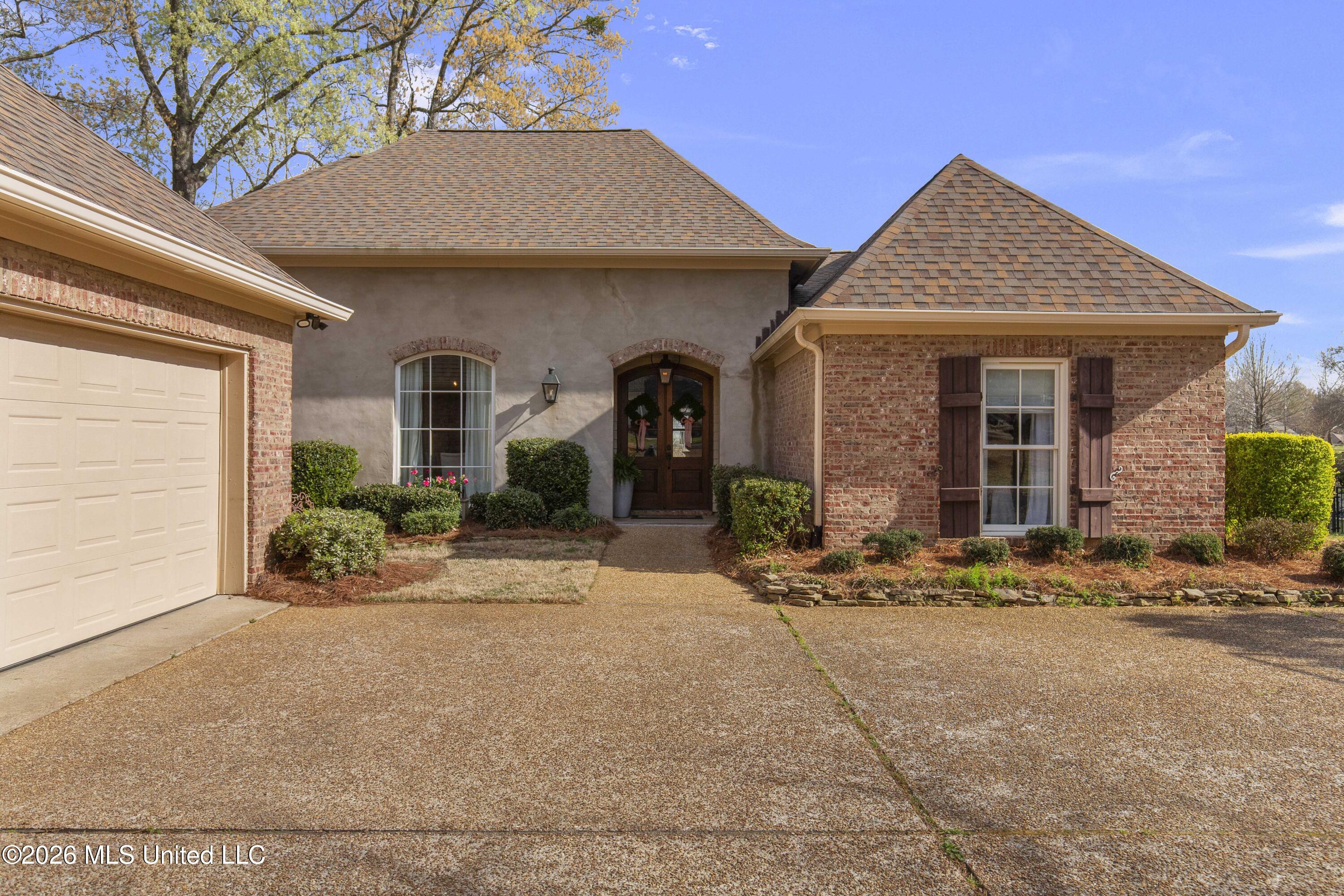 112 Lake Ridge Drive Madison, MS 39110 - Photo 3 of 42 112 Lake Ridge-6