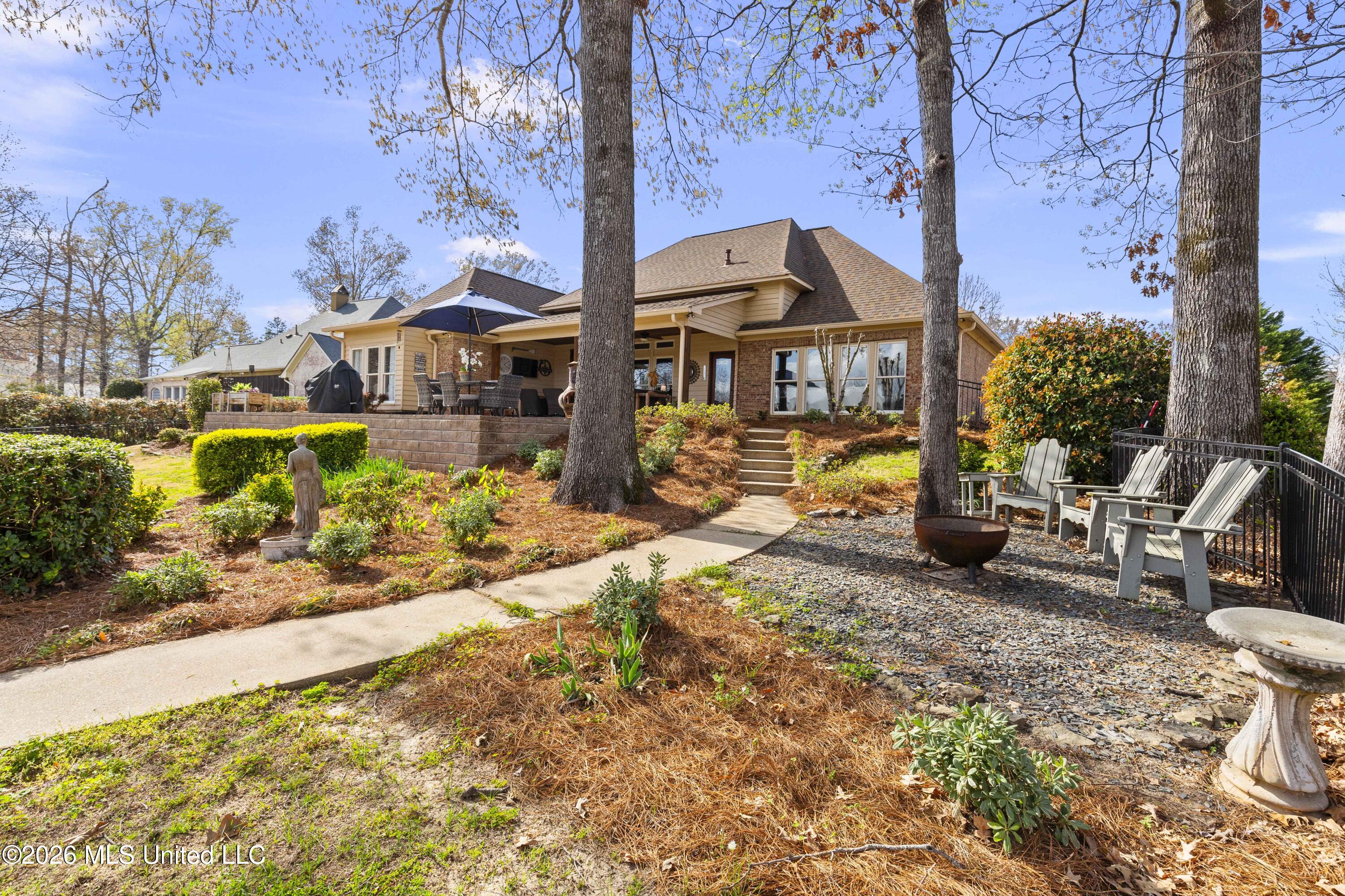 112 Lake Ridge Drive Madison, MS 39110 - Photo 36 of 42 112 Lake Ridge-69