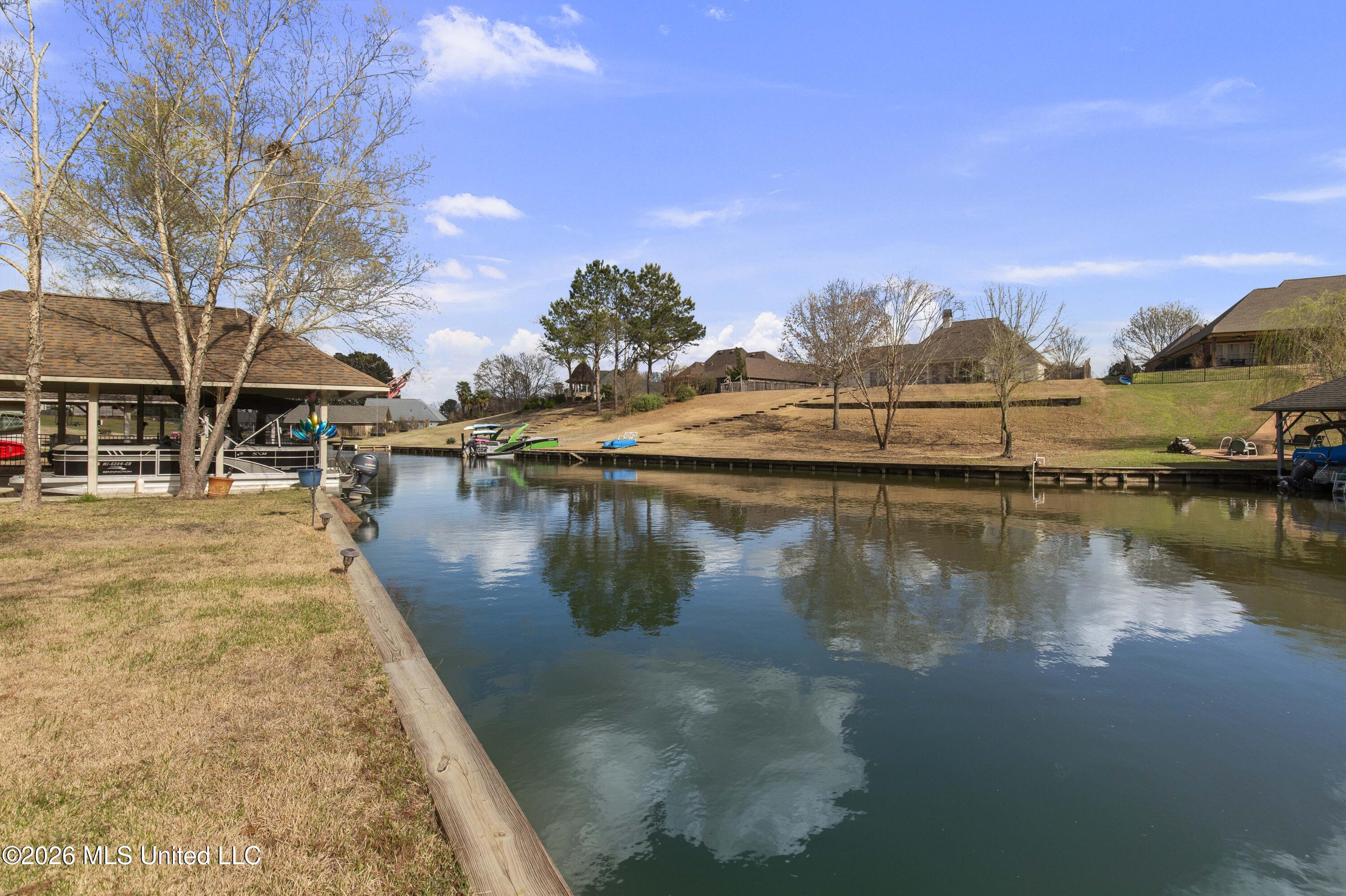 112 Lake Ridge Drive Madison, MS 39110 - Photo 40 of 42 112 Lake Ridge-75