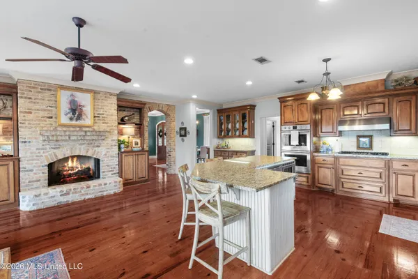 $699,900 | 112 Lake Ridge Drive, Madison, MS 39110