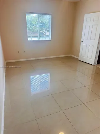 $2,595 | 17350 Northwest 67th Avenue, Unit 201, Hialeah, FL 33015