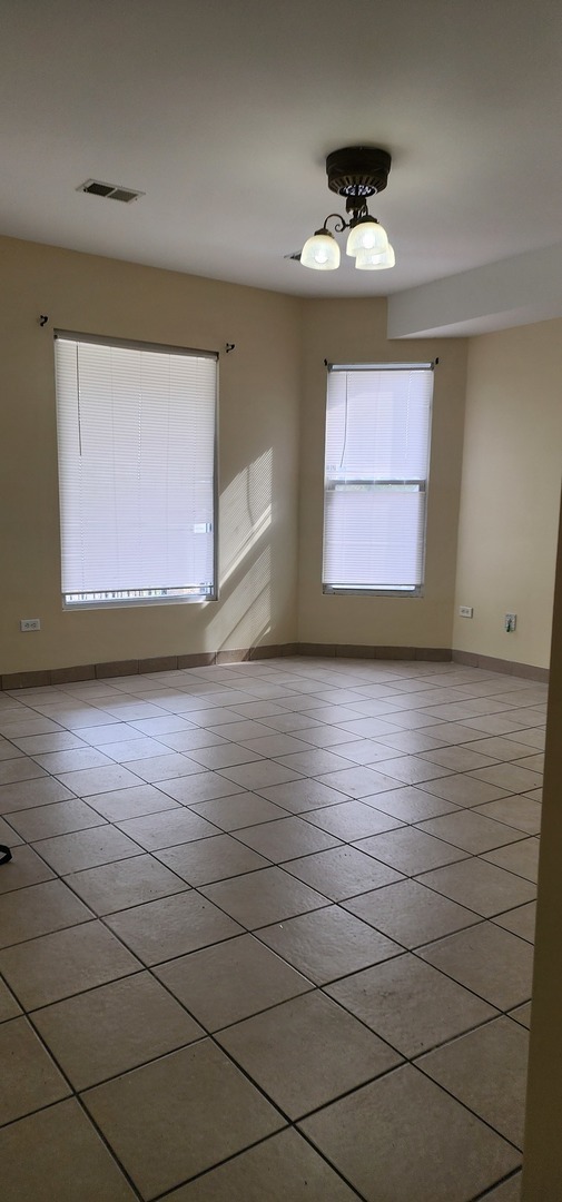 1 South Cagwin Avenue, Unit 1 Joliet, IL 60436 - Photo 4 of 12