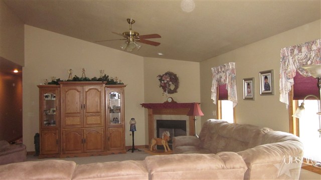 10411 Hoffman Road Fort Wayne, IN 46816 - Photo 15 of 25