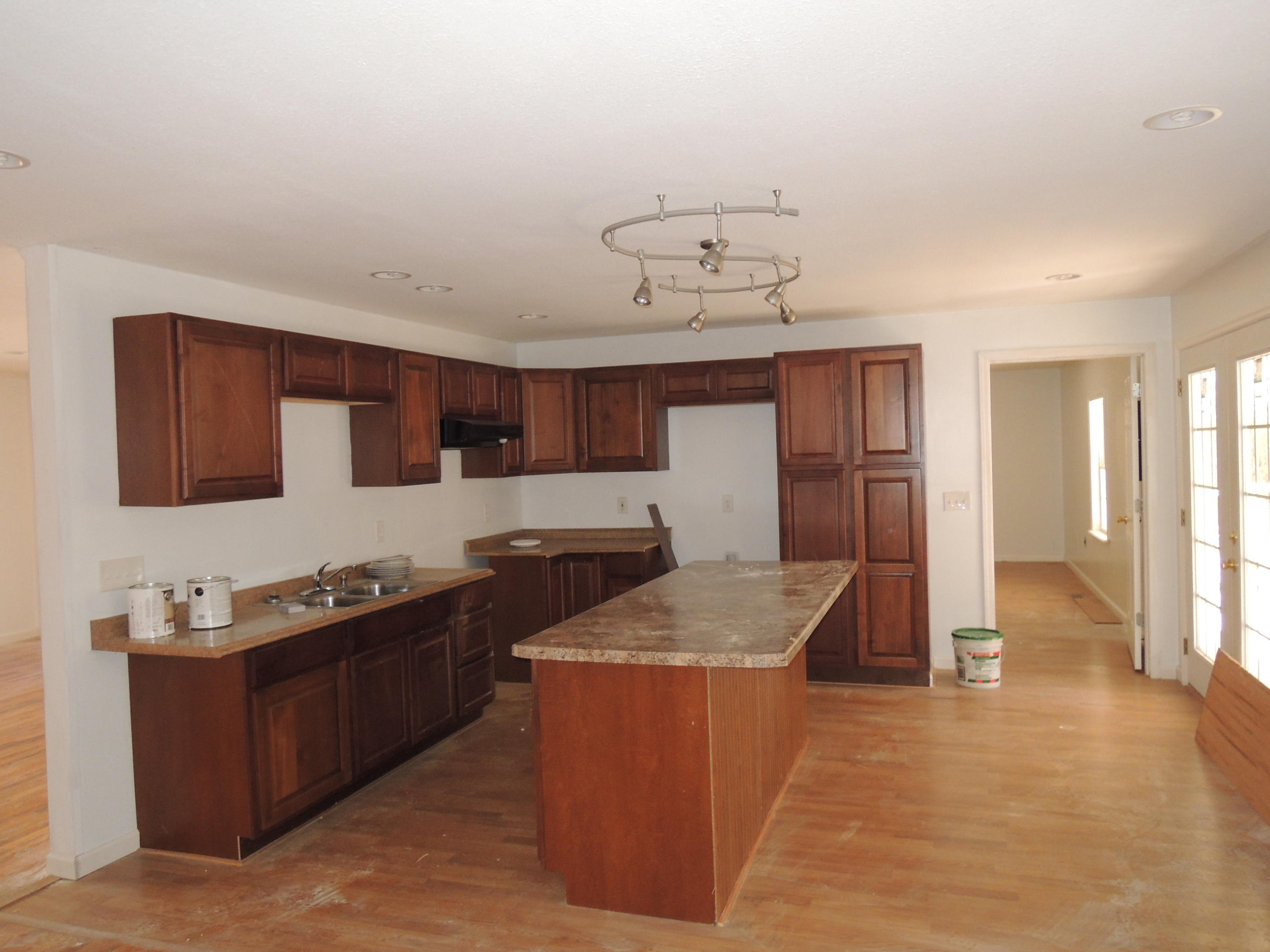 184 Perry Road Road Wartburg, TN 37887 - Photo 3 of 9 019
