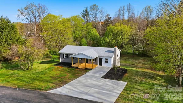 $250,000 | 1033 Stagecoach Trail, Lenoir, NC 28645