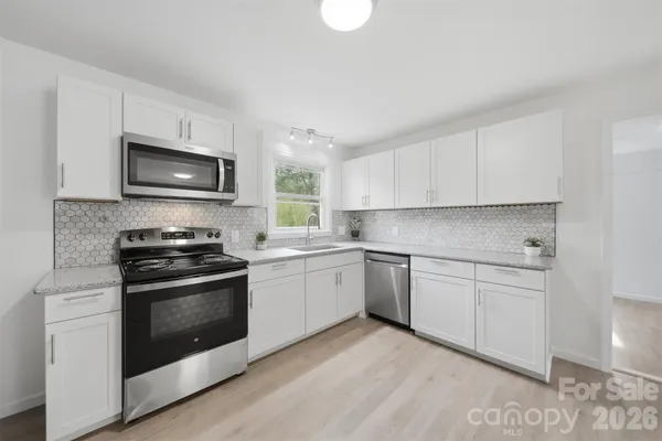 $250,000 | 1033 Stagecoach Trail, Lenoir, NC 28645