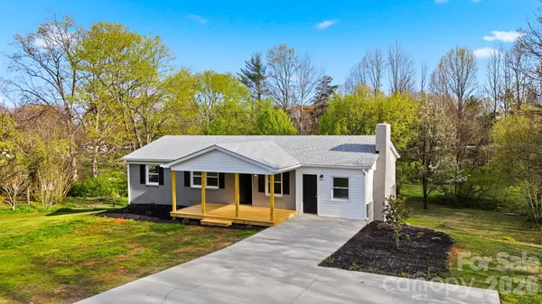 $250,000 | 1033 Stagecoach Trail, Lenoir, NC 28645