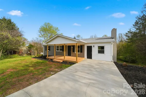 $250,000 | 1033 Stagecoach Trail, Lenoir, NC 28645