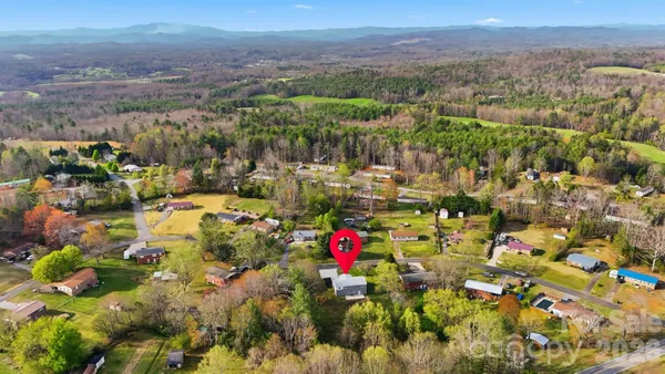 $250,000 | 1033 Stagecoach Trail, Lenoir, NC 28645