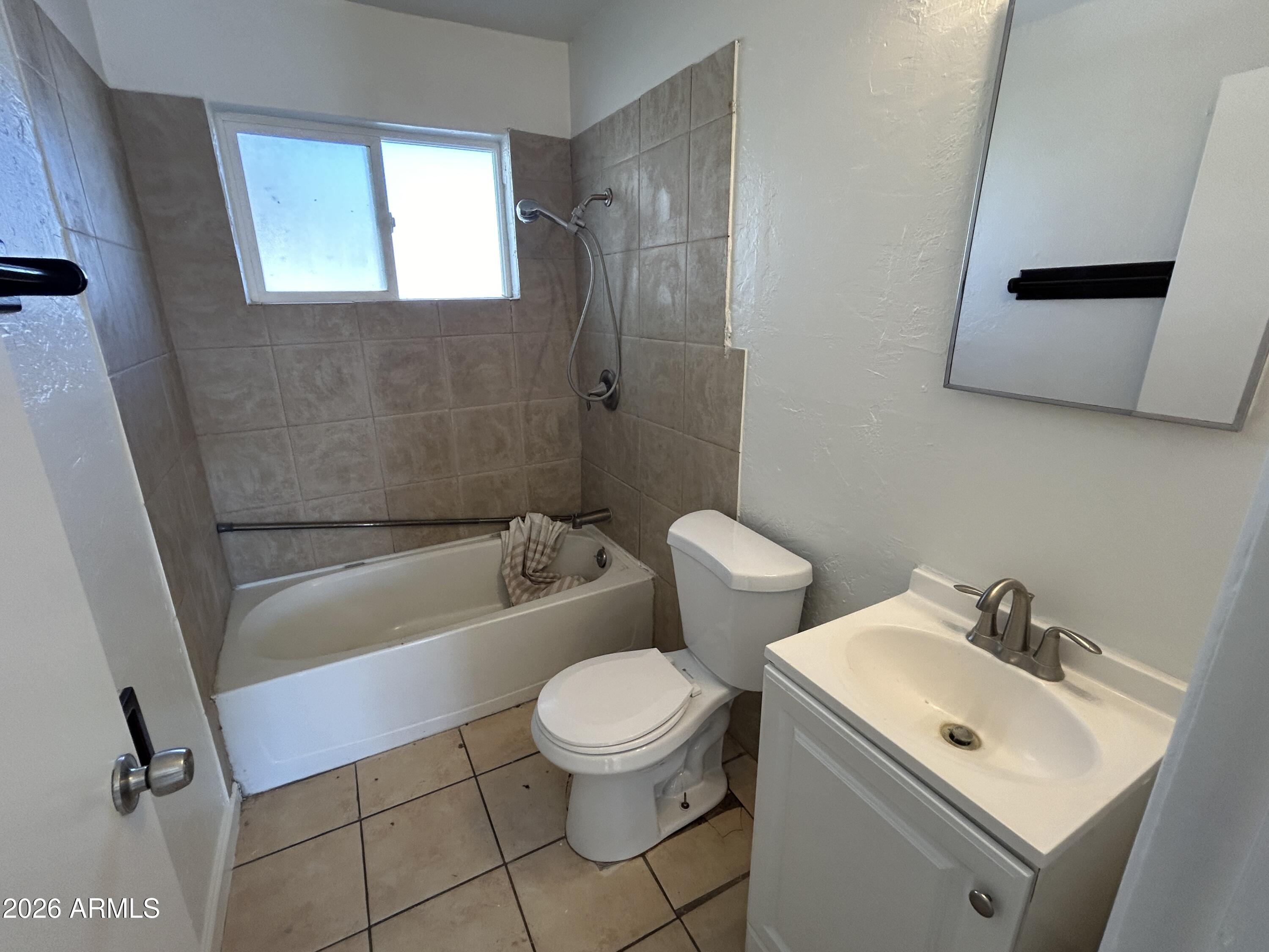 114 West Riley Drive Avondale, AZ 85323 - Photo 4 of 7