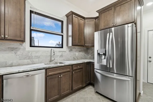 $6,000 | 346 Arlington Avenue, Jersey City, NJ 07304