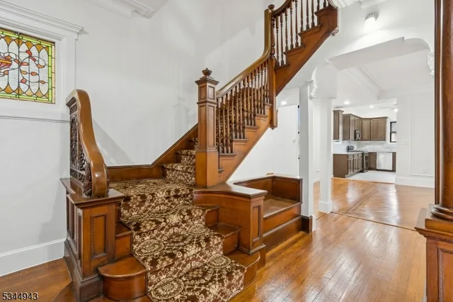 $6,000 | 346 Arlington Avenue, Jersey City, NJ 07304