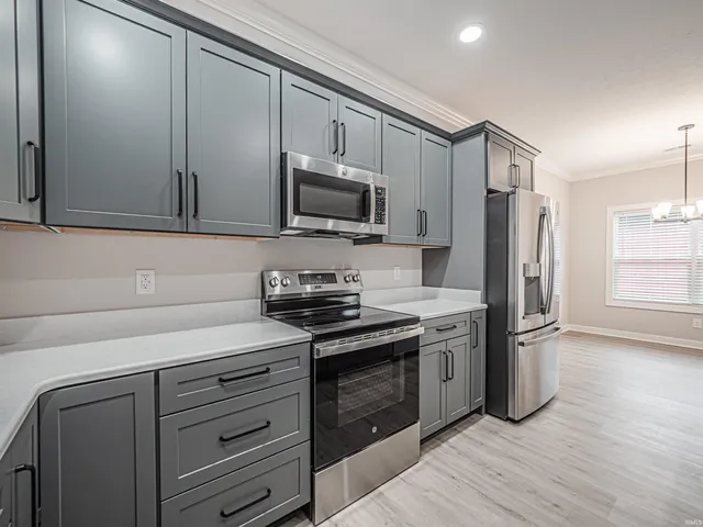 $2,300 | 3851 High Pointe Drive, Newburgh, IN 47630