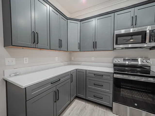 $2,300 | 3851 High Pointe Drive, Newburgh, IN 47630