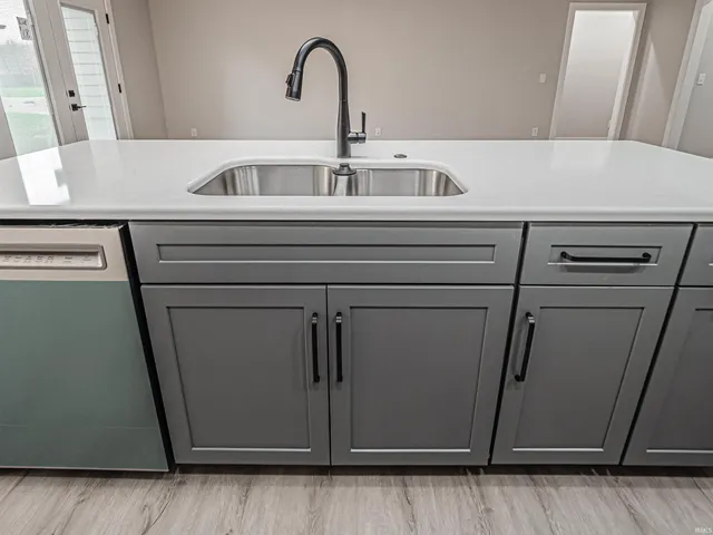 $2,300 | 3851 High Pointe Drive, Newburgh, IN 47630