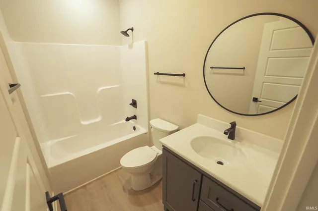 $2,300 | 3851 High Pointe Drive, Newburgh, IN 47630