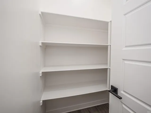 $2,300 | 3851 High Pointe Drive, Newburgh, IN 47630