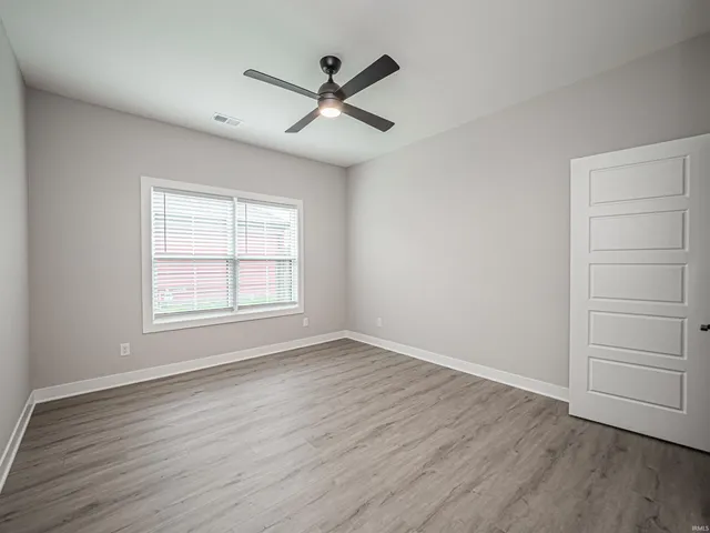 $2,300 | 3851 High Pointe Drive, Newburgh, IN 47630