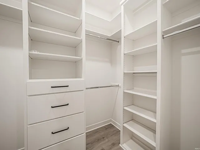 $2,300 | 3851 High Pointe Drive, Newburgh, IN 47630