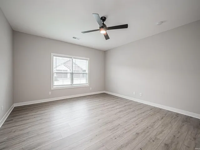 $2,300 | 3851 High Pointe Drive, Newburgh, IN 47630