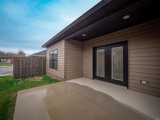 $2,300 | 3851 High Pointe Drive, Newburgh, IN 47630