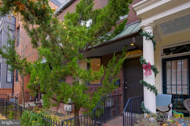 $2,800 | 1771 Swann Street Northwest, Washington, DC 20009
