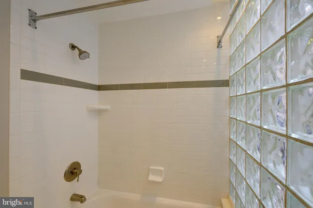 $2,800 | 1771 Swann Street Northwest, Washington, DC 20009