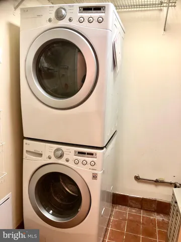 $2,800 | 1771 Swann Street Northwest, Washington, DC 20009