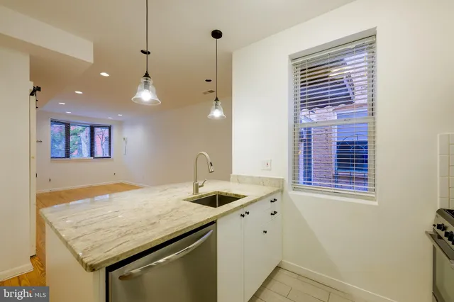 $2,800 | 1771 Swann Street Northwest, Washington, DC 20009