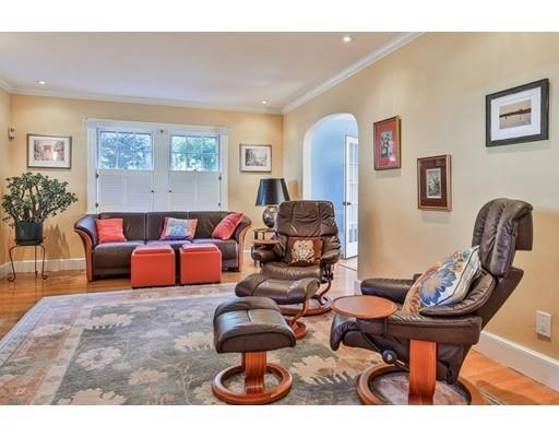11 Marilyn Road Milton, MA 02186 - Photo 12 of 28 Gallery Image 12