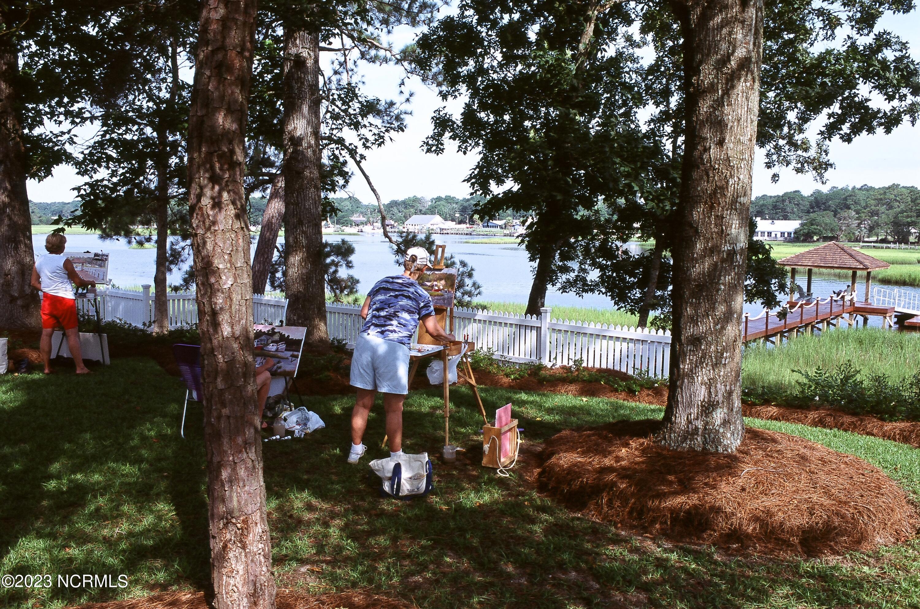 9277 West Lake Road Calabash, NC 28467 - Photo 12 of 16 Artists at Work