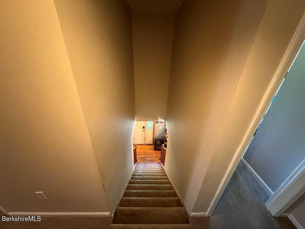 118 Winesap Road Pittsfield, MA 01201 - Photo 25 of 40 20260601_204128264_iOS