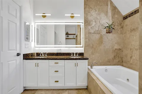 $1,049,000 | 1110 Northeast 17th Way, Fort Lauderdale, FL 33304