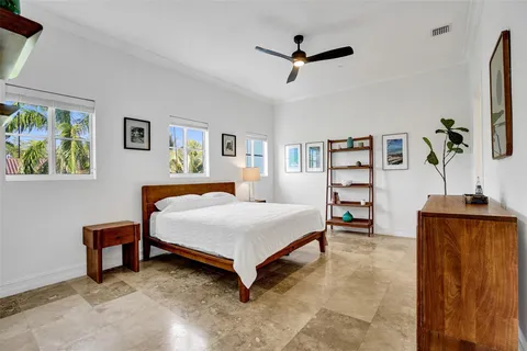 $1,049,000 | 1110 Northeast 17th Way, Fort Lauderdale, FL 33304