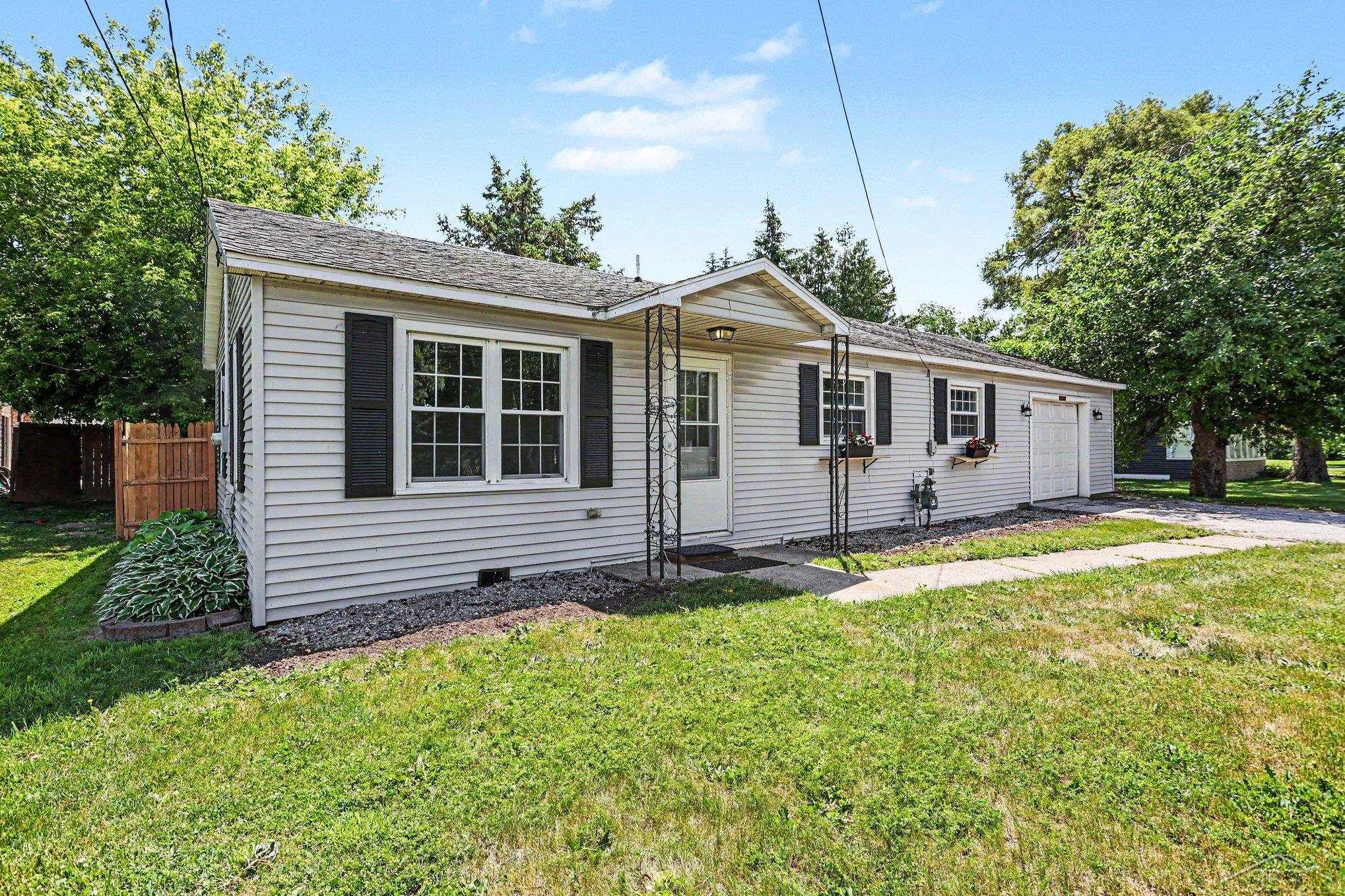 4559 2 Mile Road Bay City, MI 48706 - Photo 14 of 17