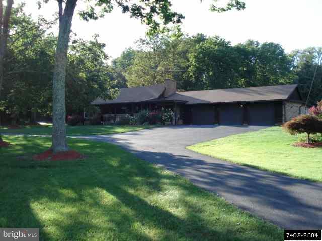 125 Stone Jug Road Lewisberry, PA 17339 - Photo 2 of 24 Gallery Image 2