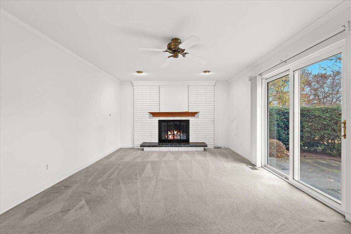 41849 Banbury Road Northville, MI 48168 - Photo 18 of 36 18-41849 Banbury Rd