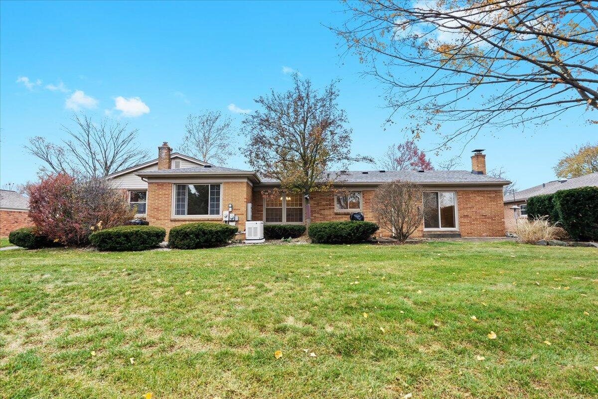 41849 Banbury Road Northville, MI 48168 - Photo 32 of 36 32-41849 Banbury Rd