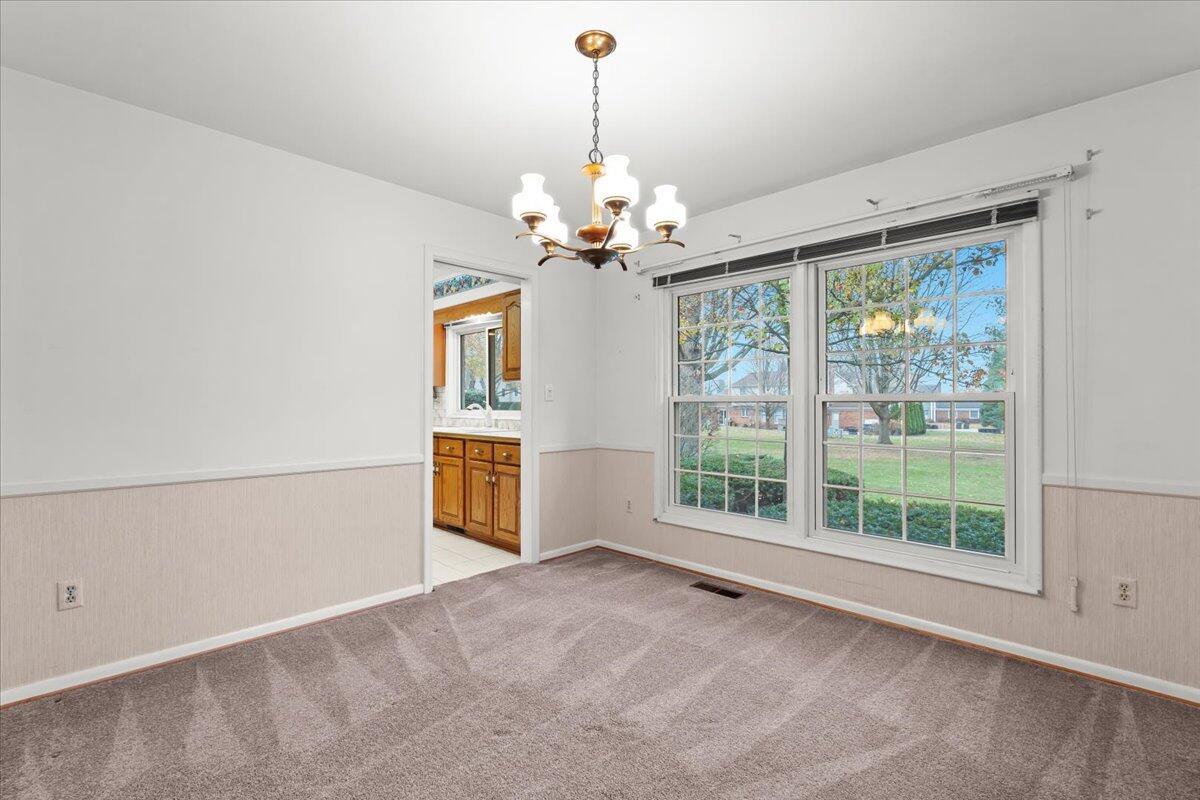 41849 Banbury Road Northville, MI 48168 - Photo 10 of 36 10-41849 Banbury Rd