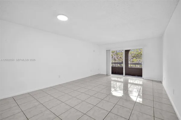 $1,750 | 8103 Camino Real, Unit C314, Miami, FL 33143