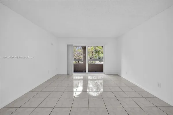 $1,750 | 8103 Camino Real, Unit C314, Miami, FL 33143